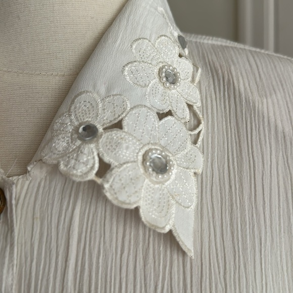ROYAL DEL Vintage 70s White Crepe Button Down Shirt Lace Embellished Collar S - Picture 6 of 15